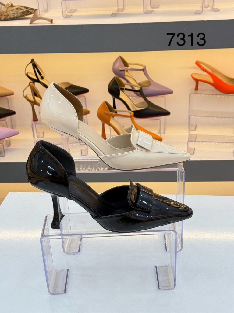 Şık Günlük Sivri Burun Topuklu